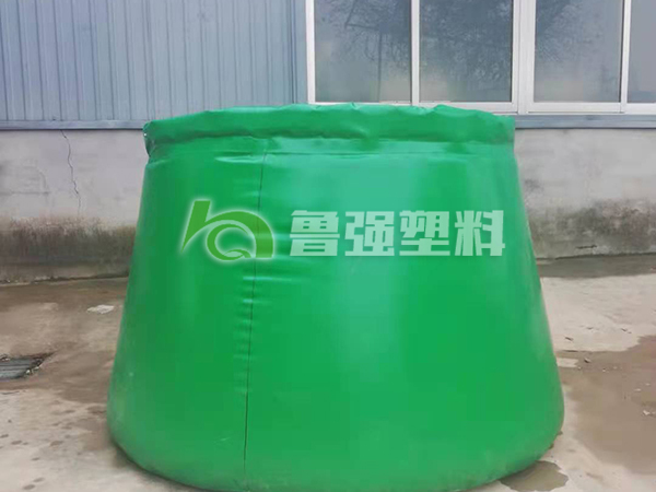 填充儲(chǔ)水罐